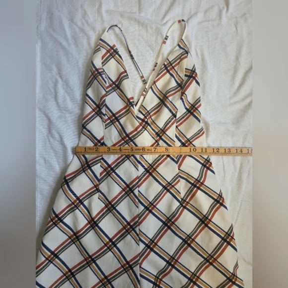 Plaid Jumpsuit with Gorgeous White and Brown - Picture 6 of 11